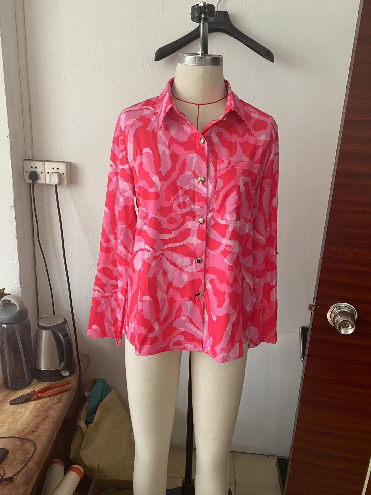 Wild Women Blouse - Simple Office Shirt for Spring and Summer
