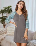 Slim-Fit V-neck Christmas Nightdress with Contrast Patchwork