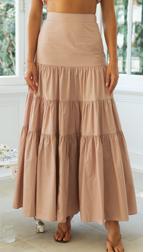 Suspender Top Half-Length Large Swing Skirt Set